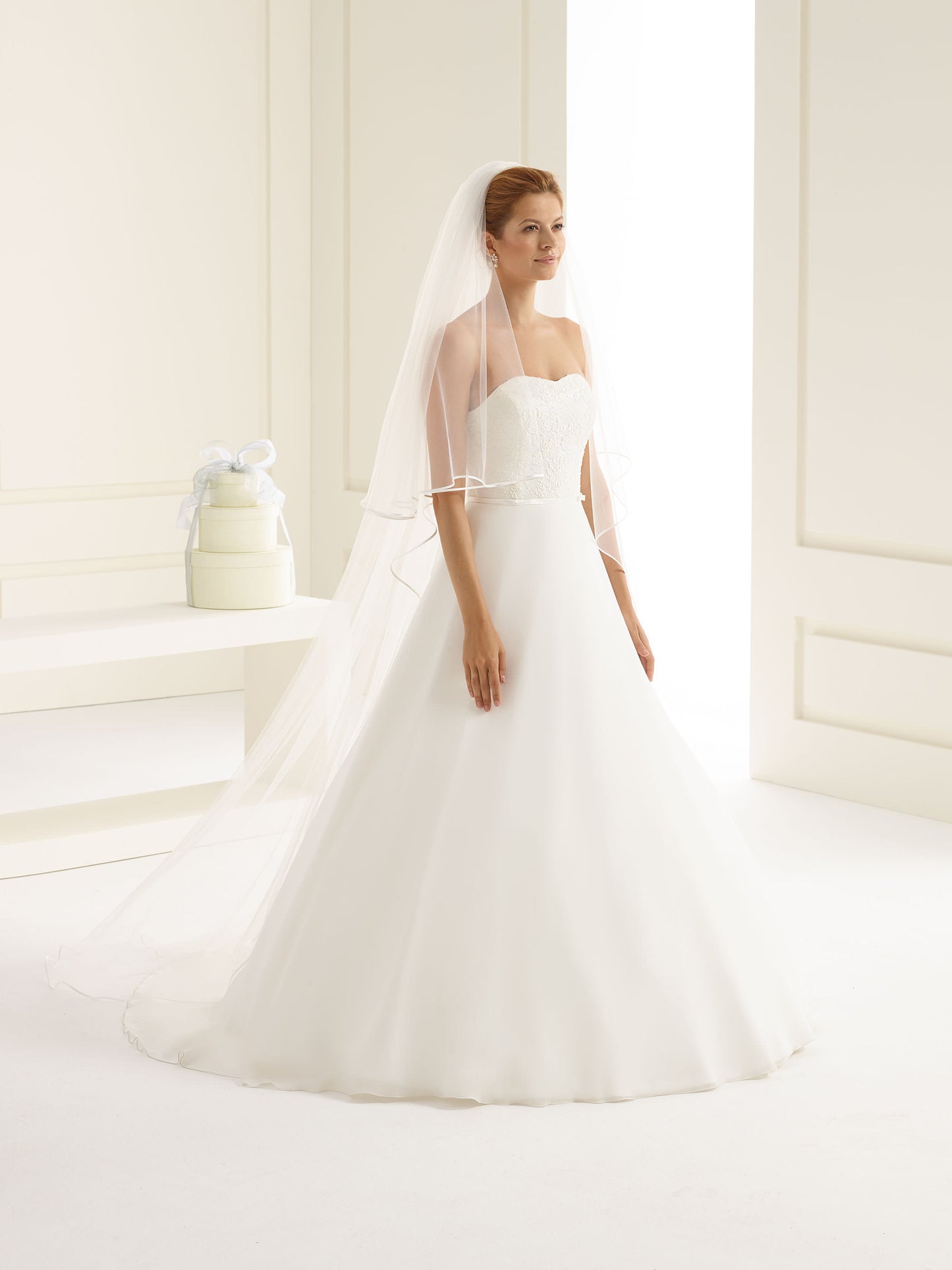 Two-layered satin edge  soft tulle veil S208-Bianco Evento