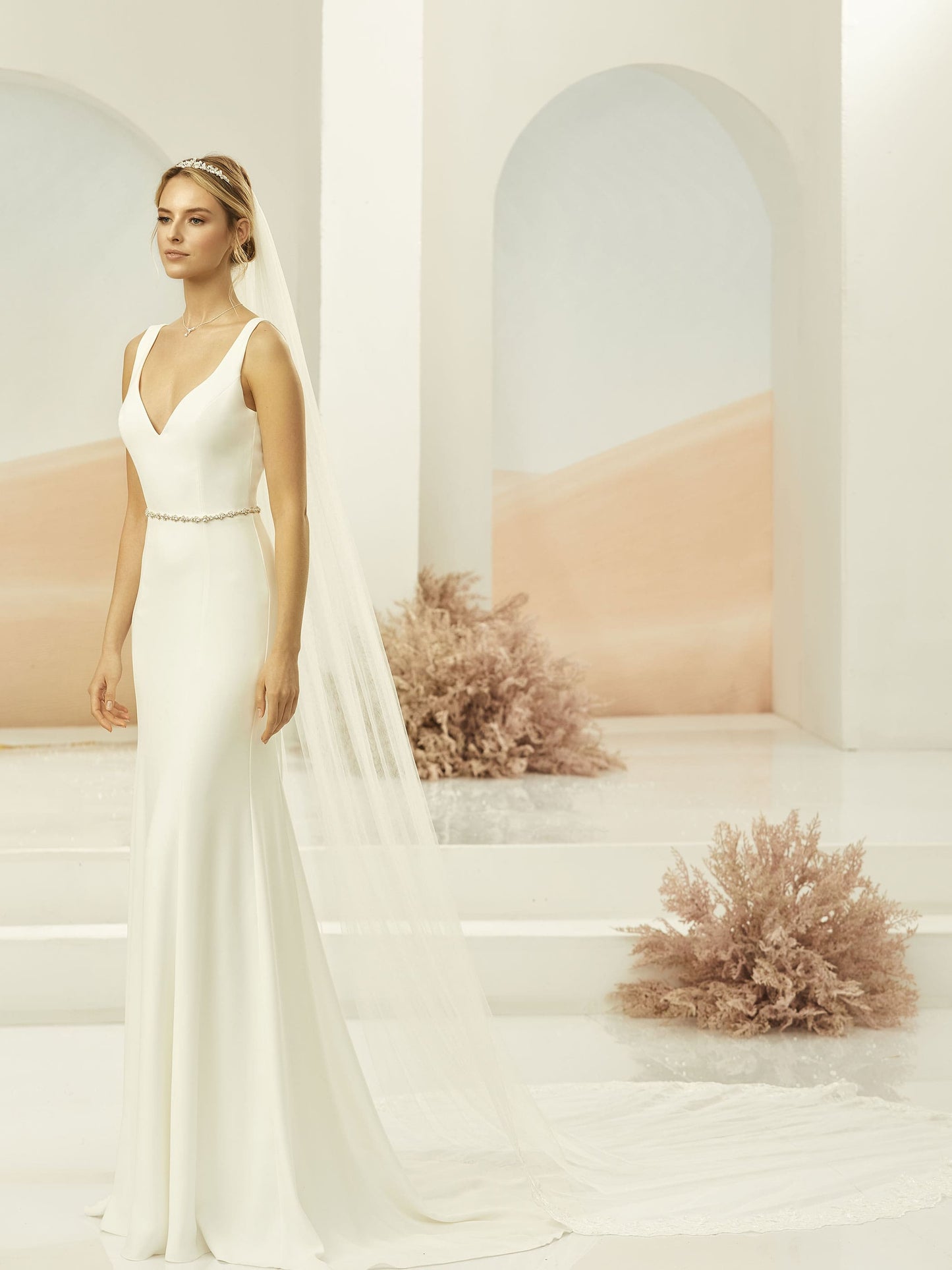 One-layered cut edge and lace edge  soft tulle veil S347-Bianco Evento