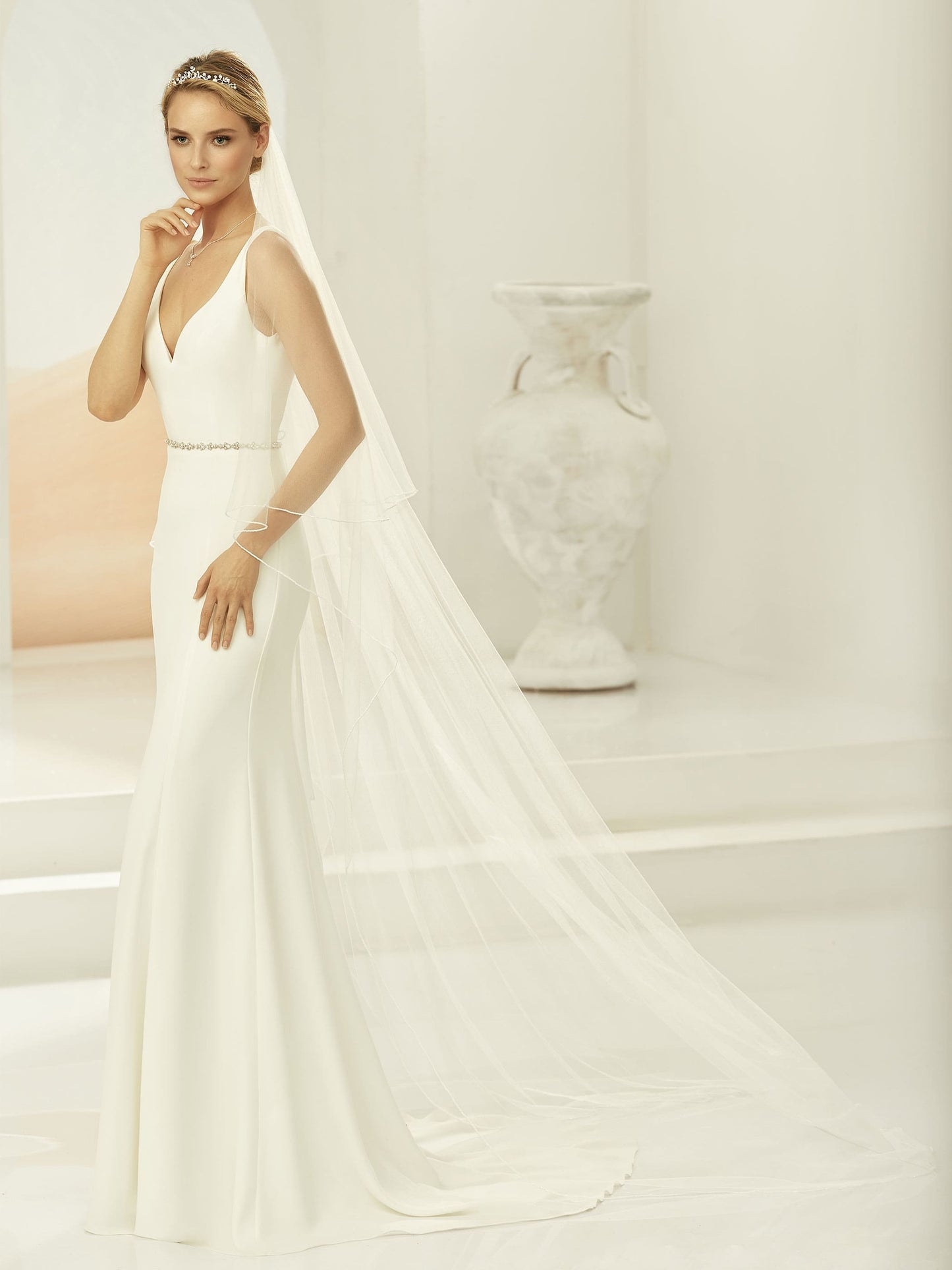 Two-layered glass beads edge  soft tulle veil S396-Bianco Evento