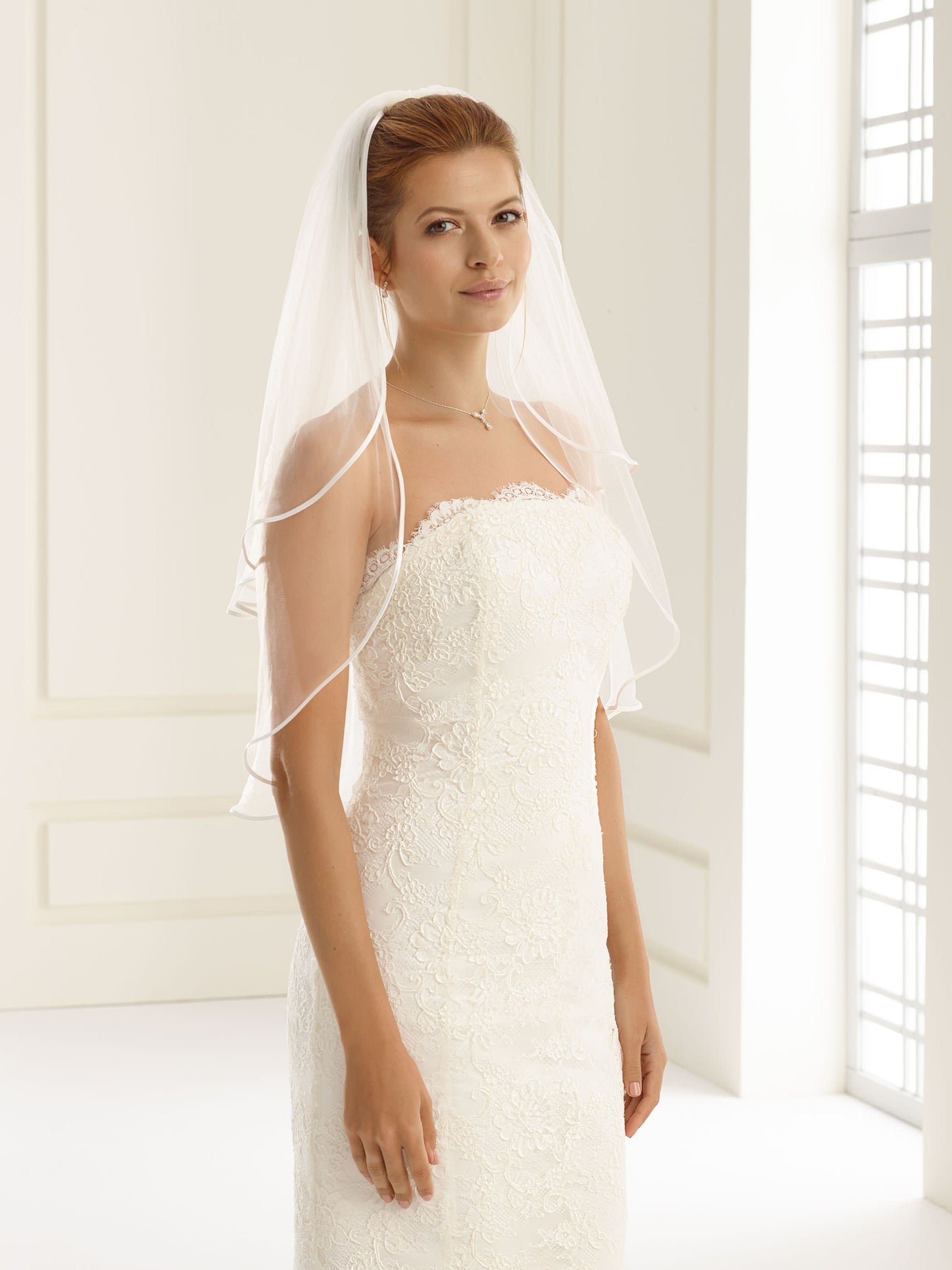 Two-layered satin edge  soft tulle veil S20-Bianco Evento