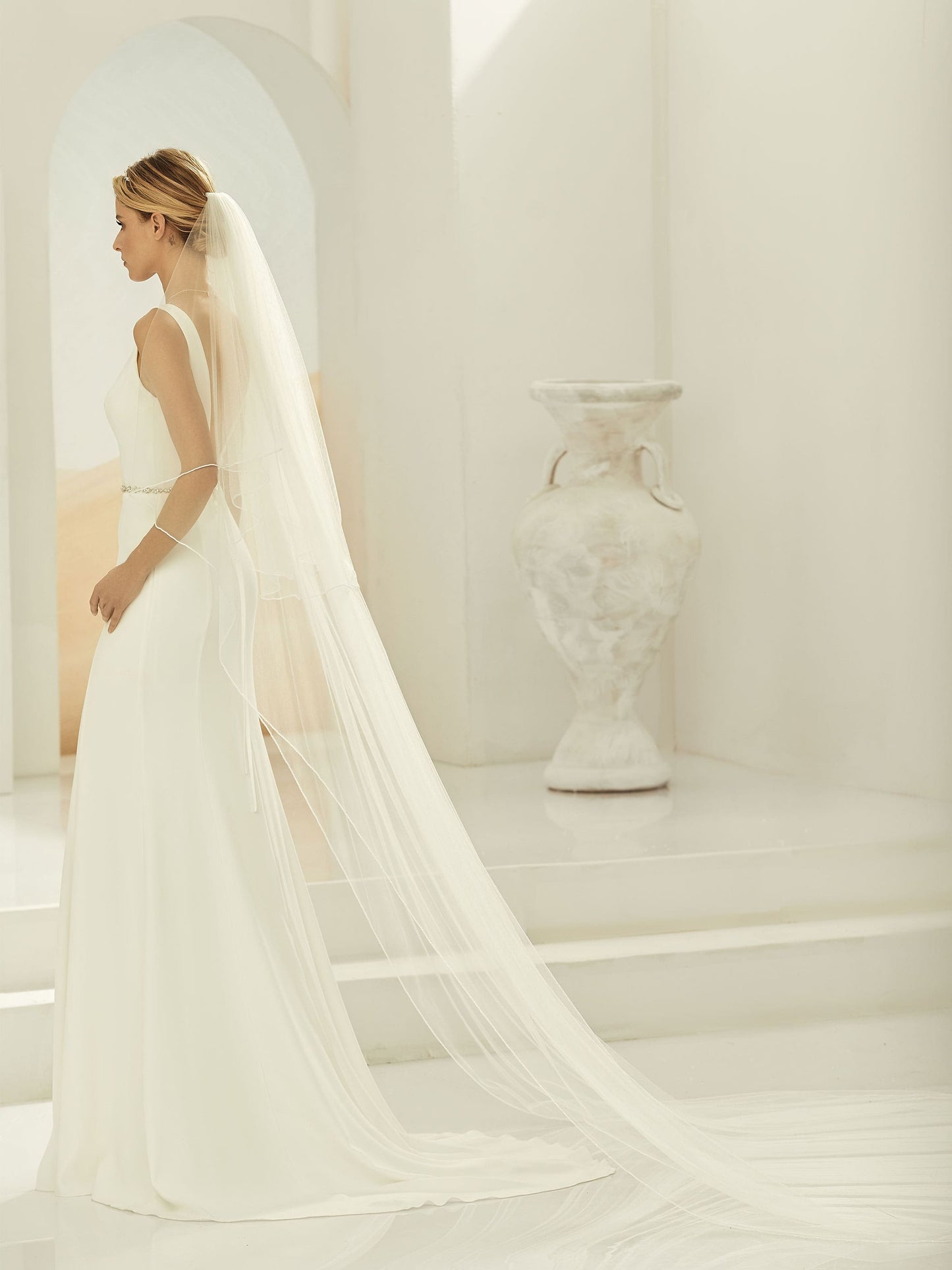 Two-layered glass beads edge  soft tulle veil S397-Bianco Evento