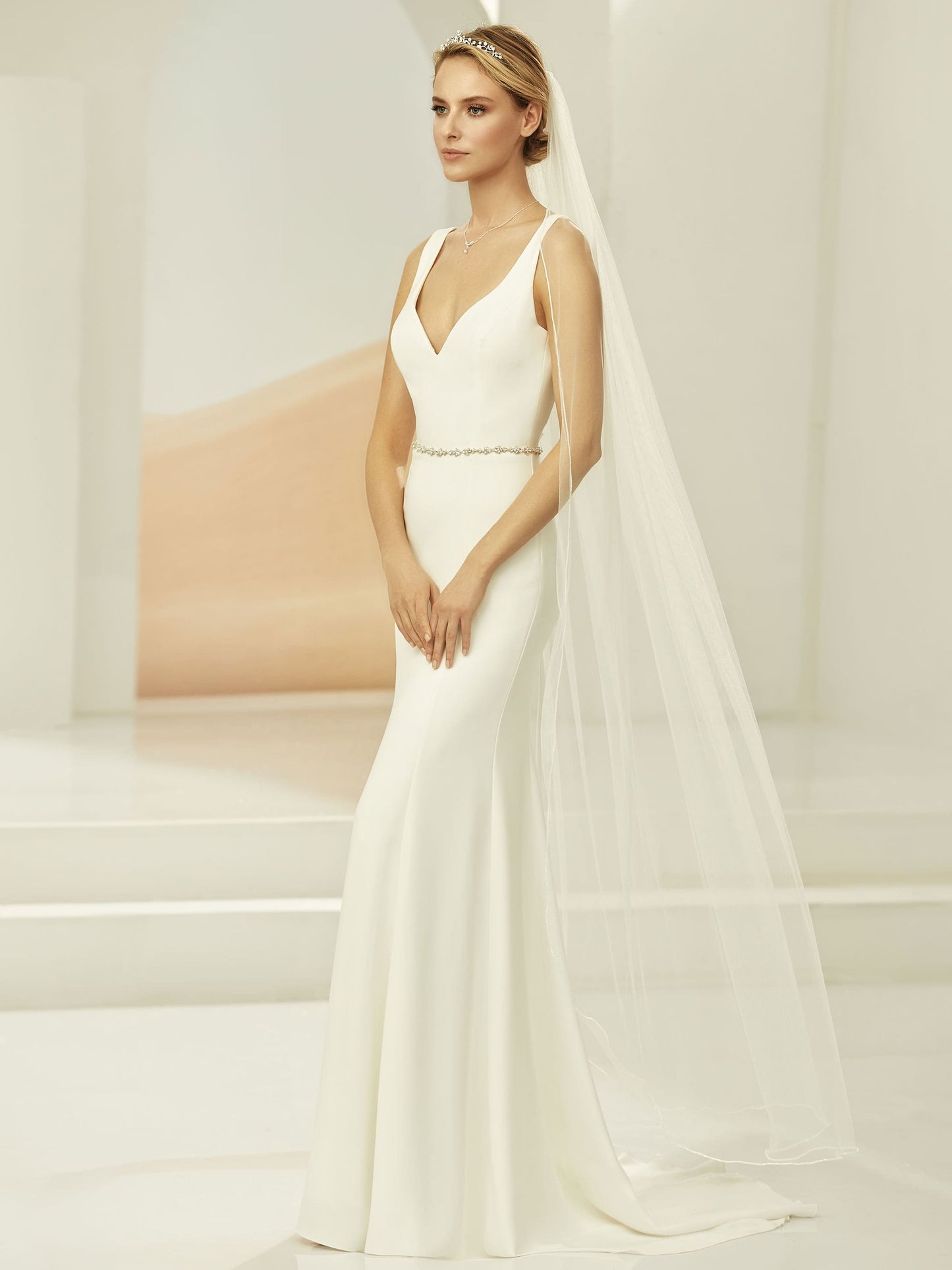 One-layered glass beads edge  soft tulle veil S402-Bianco Evento