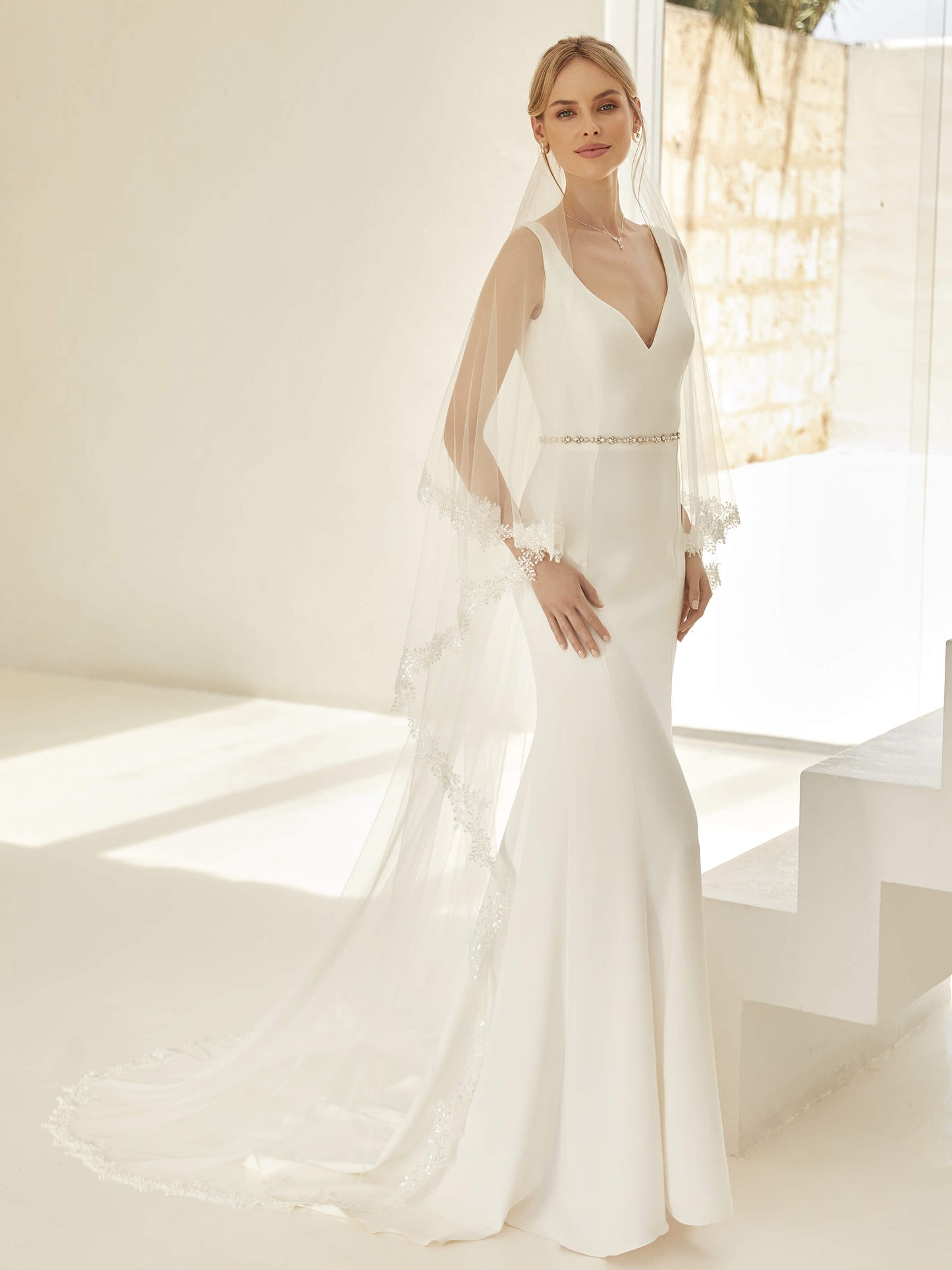 Two-layered lace edge with glass beads and sequins soft tulle veil S427-Bianco Evento
